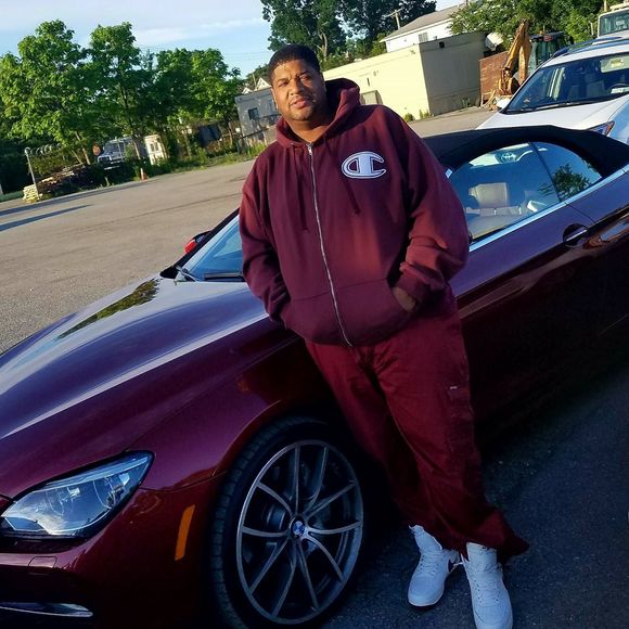 Meet your Posher, Troy - Picture 1 of 1